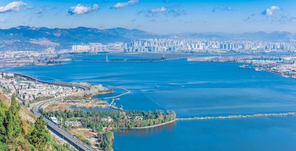 你会和谁一起去呢盘点国内十大绝美冬日旅游城市 你会和谁一起去呢盘点国内十大绝美冬日旅游城市