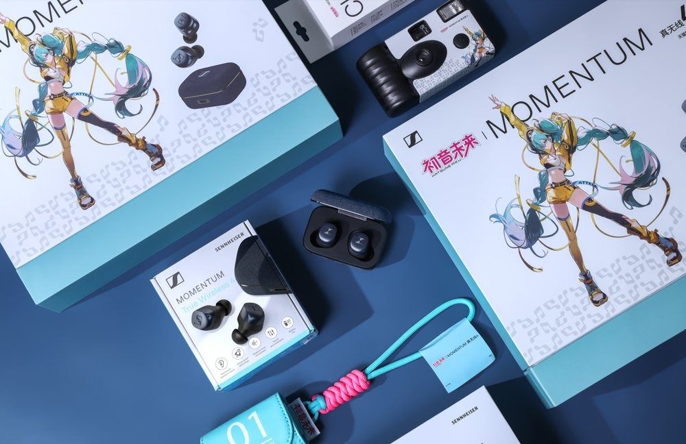 森海塞尔推出“牛仔蓝”MOMENTUM真无线4代天猫特别款初音未来定制礼盒 森海塞尔推出“牛仔蓝”MOMENTUM真无线4代天猫特别款初音未来定制礼盒