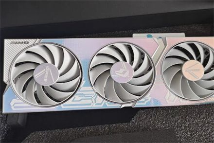 七彩虹igamegeforcertx4070ultraw显卡参数配置 七彩虹igamegeforcertx4070ultraw显卡参数配置