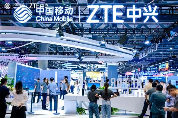 中兴通讯系列AI终端亮相2024中国移动合作伙伴大会共创AI+时代 中兴通讯系列AI终端亮相2024中国移动合作伙伴大会共创AI+时代