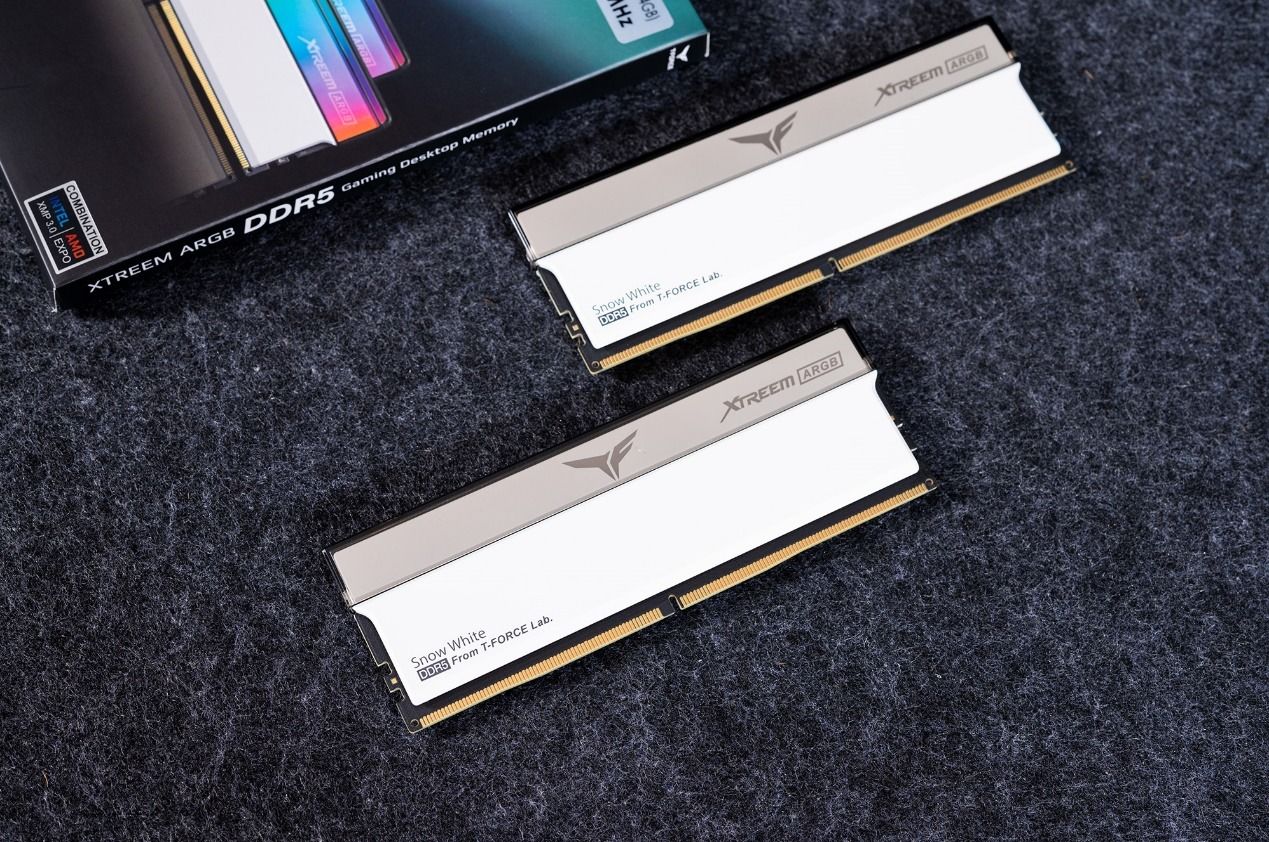 十铨T-FORCEXTREEMARGB幻镜DDR5内存评测:炫酷西装暴徒,狂飙9000MHz 十铨T-FORCEXTREEMARGB幻镜DDR5内存评测:炫酷西装暴徒,狂飙9000MHz