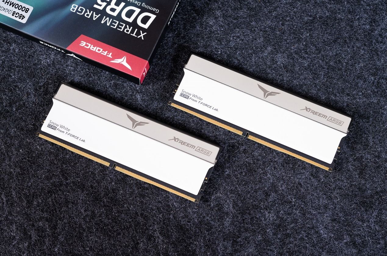 十铨T-FORCEXTREEMARGB幻镜DDR5内存评测:炫酷西装暴徒,狂飙9000MHz 十铨T-FORCEXTREEMARGB幻镜DDR5内存评测:炫酷西装暴徒,狂飙9000MHz