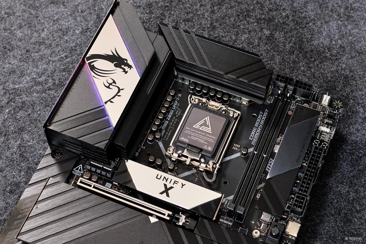 十铨T-FORCEXTREEMARGB幻镜DDR5内存评测:炫酷西装暴徒,狂飙9000MHz 十铨T-FORCEXTREEMARGB幻镜DDR5内存评测:炫酷西装暴徒,狂飙9000MHz