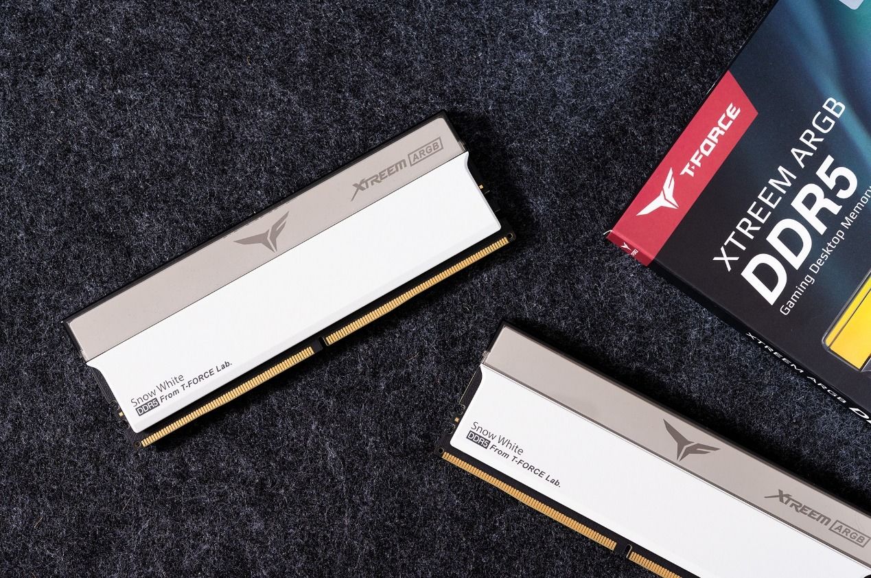 十铨T-FORCEXTREEMARGB幻镜DDR5内存评测:炫酷西装暴徒,狂飙9000MHz 十铨T-FORCEXTREEMARGB幻镜DDR5内存评测:炫酷西装暴徒,狂飙9000MHz
