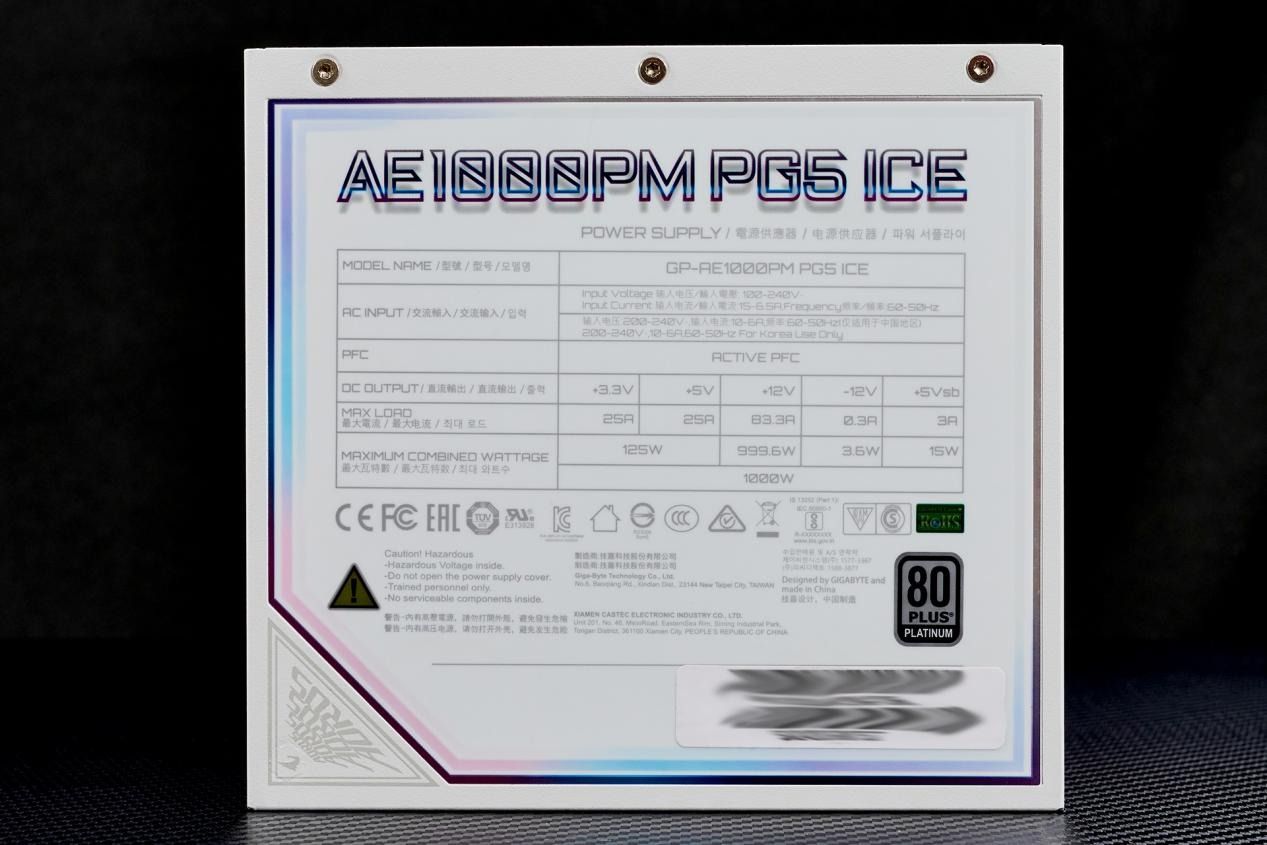 技嘉AE1000PG5ICE白金雕:AI时代的强大全模组电源 技嘉AE1000PG5ICE白金雕:AI时代的强大全模组电源