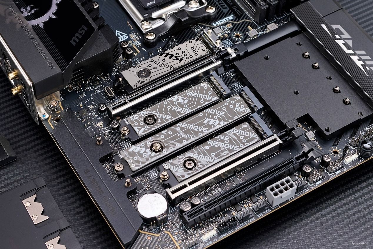 微星MSIMPGX870ECARBONWIFI暗黑主板评测:全新升级,越级配置 微星MSIMPGX870ECARBONWIFI暗黑主板评测:全新升级,越级配置