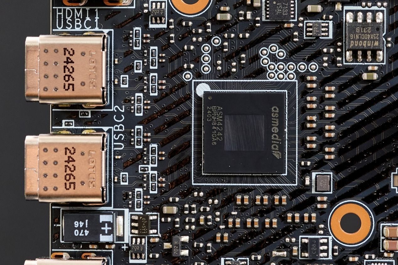 微星MSIMPGX870ECARBONWIFI暗黑主板评测:全新升级,越级配置 微星MSIMPGX870ECARBONWIFI暗黑主板评测:全新升级,越级配置