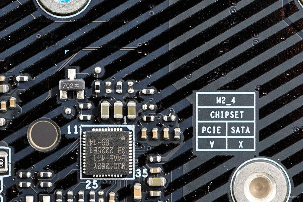 微星MSIMPGX870ECARBONWIFI暗黑主板评测:全新升级,越级配置 微星MSIMPGX870ECARBONWIFI暗黑主板评测:全新升级,越级配置