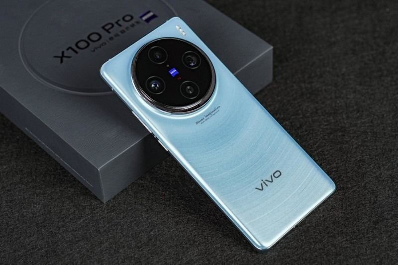 vivoX200Pro传闻曝光:2亿像素潜望镜头搭配6000mAh大电池 vivoX200Pro传闻曝光:2亿像素潜望镜头搭配6000mAh大电池