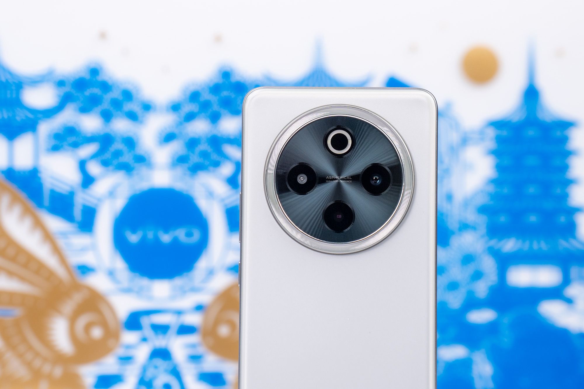 vivoY300Pro正式开售,续航与颜值并存的中端新选择 vivoY300Pro正式开售,续航与颜值并存的中端新选择