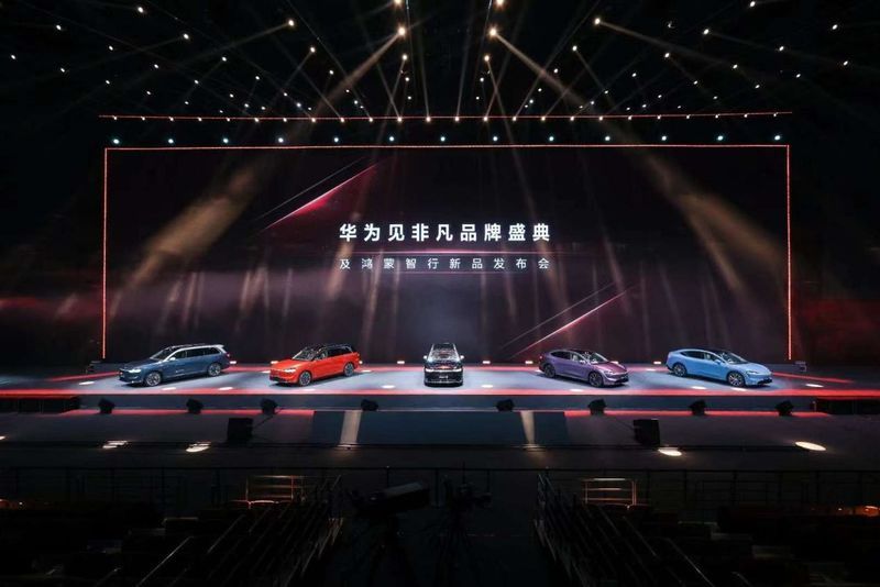 拿下50万以上豪华车销量冠军后,问界M9大五座还能怎么豪华 拿下50万以上豪华车销量冠军后,问界M9大五座还能怎么豪华